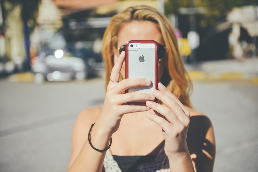 How to Use Emojis Like You&#8217;re Insta-Famous