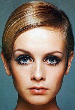 twiggyinspiredmakeup